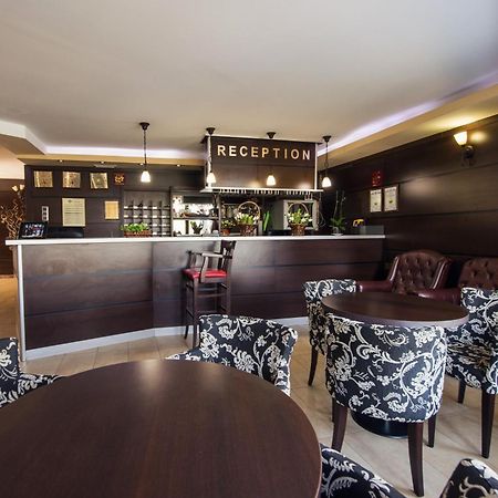 Family Hotel Hebar Batak Extérieur photo