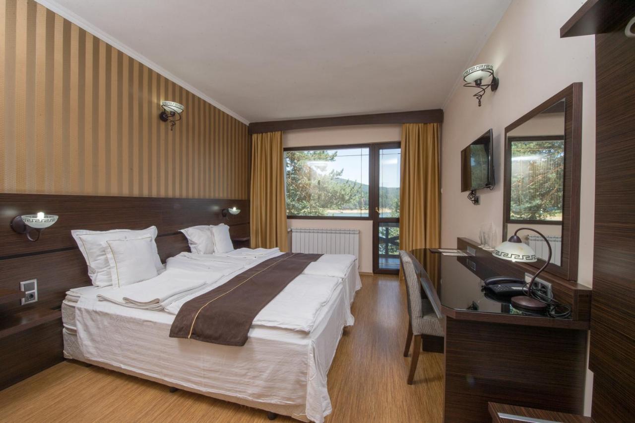 Family Hotel Hebar Batak Extérieur photo
