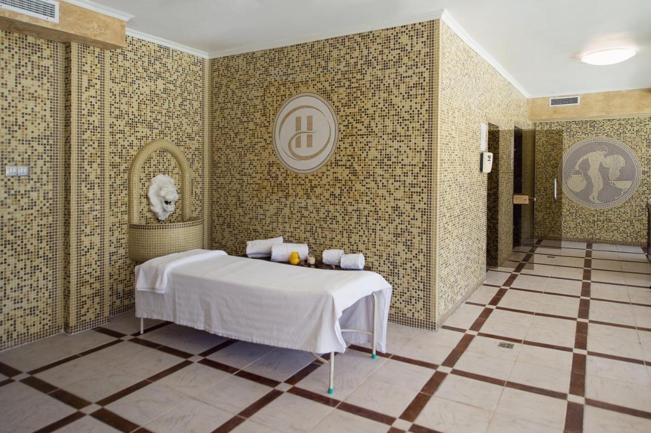 Family Hotel Hebar Batak Extérieur photo