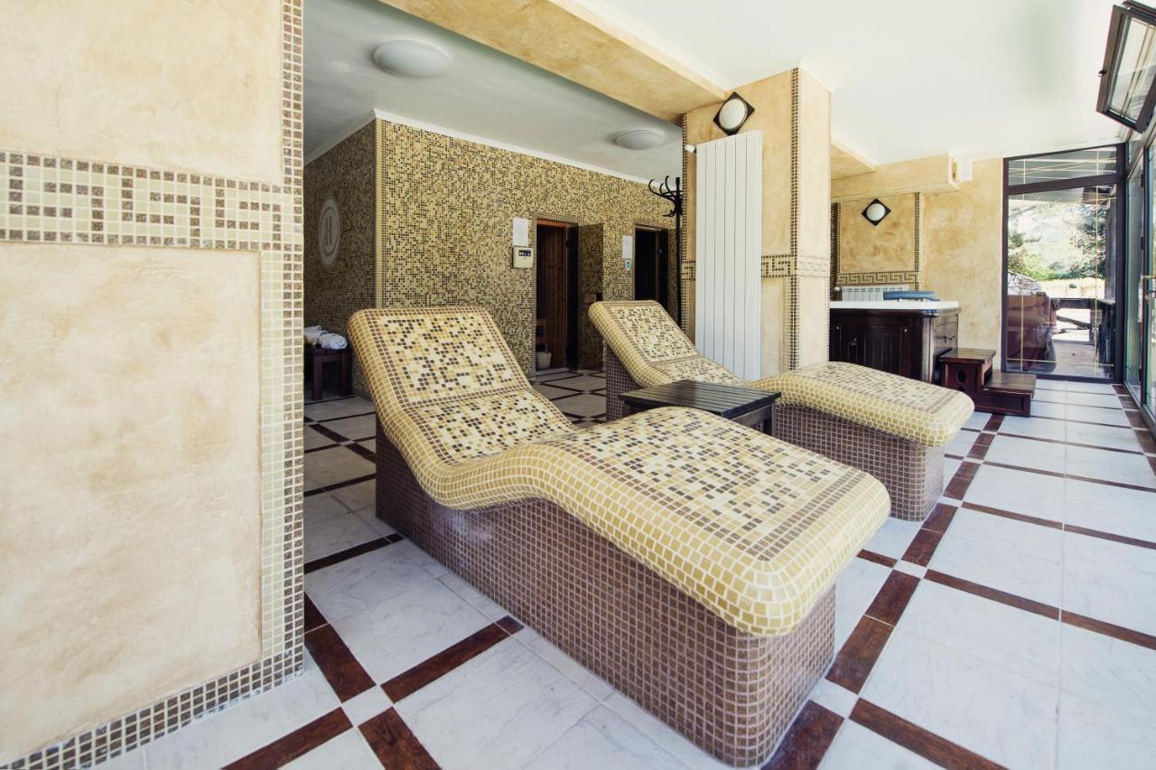 Family Hotel Hebar Batak Extérieur photo