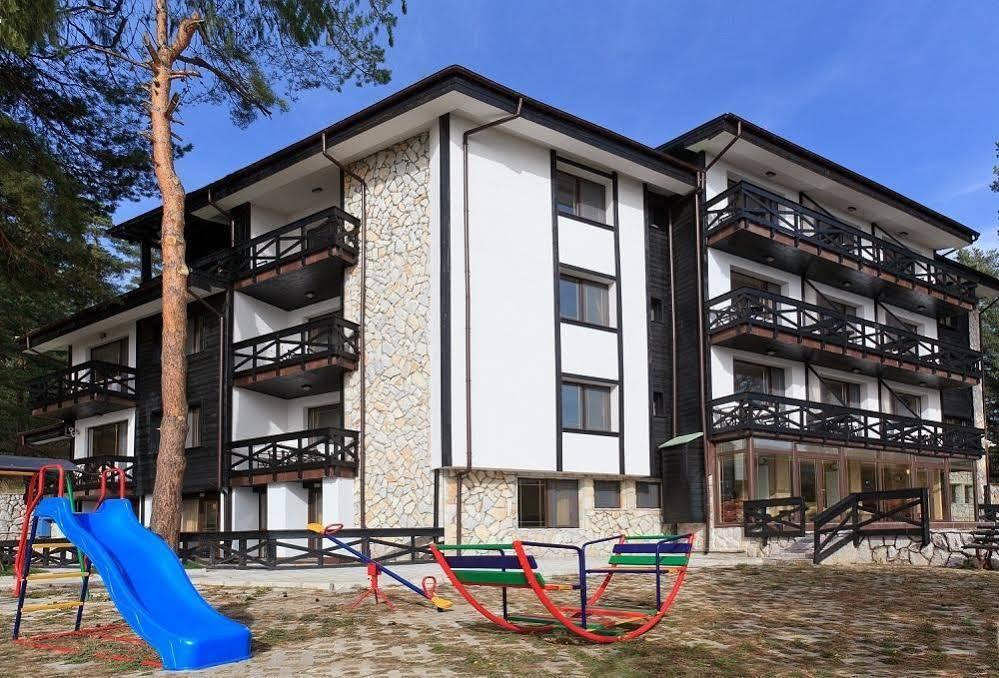 Family Hotel Hebar Batak Extérieur photo